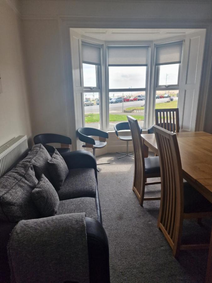 2 The Green, Exceptional Large House, Sea Views Loads Of Bathrooms Seaton Carew Esterno foto