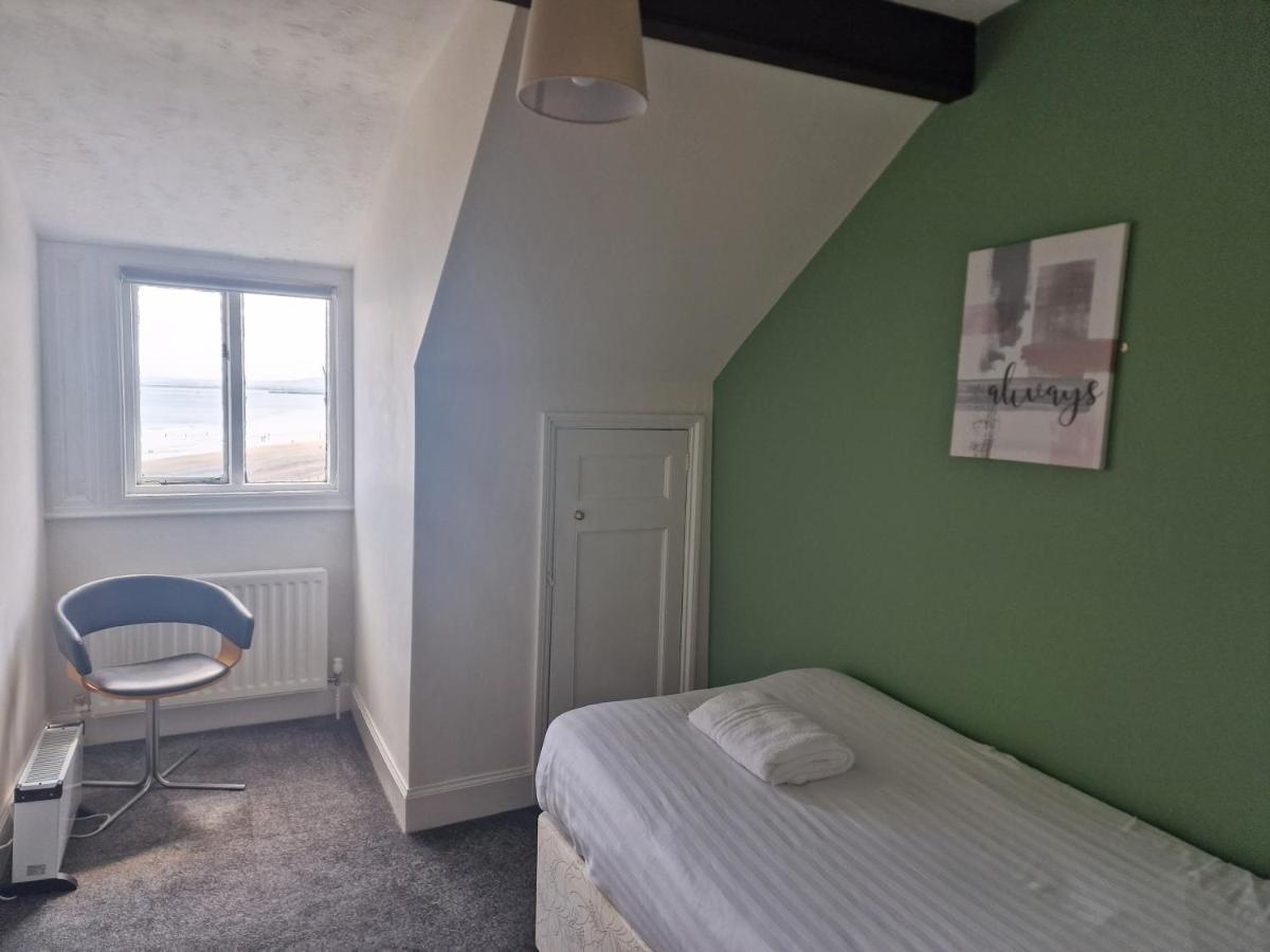 2 The Green, Exceptional Large House, Sea Views Loads Of Bathrooms Seaton Carew Esterno foto